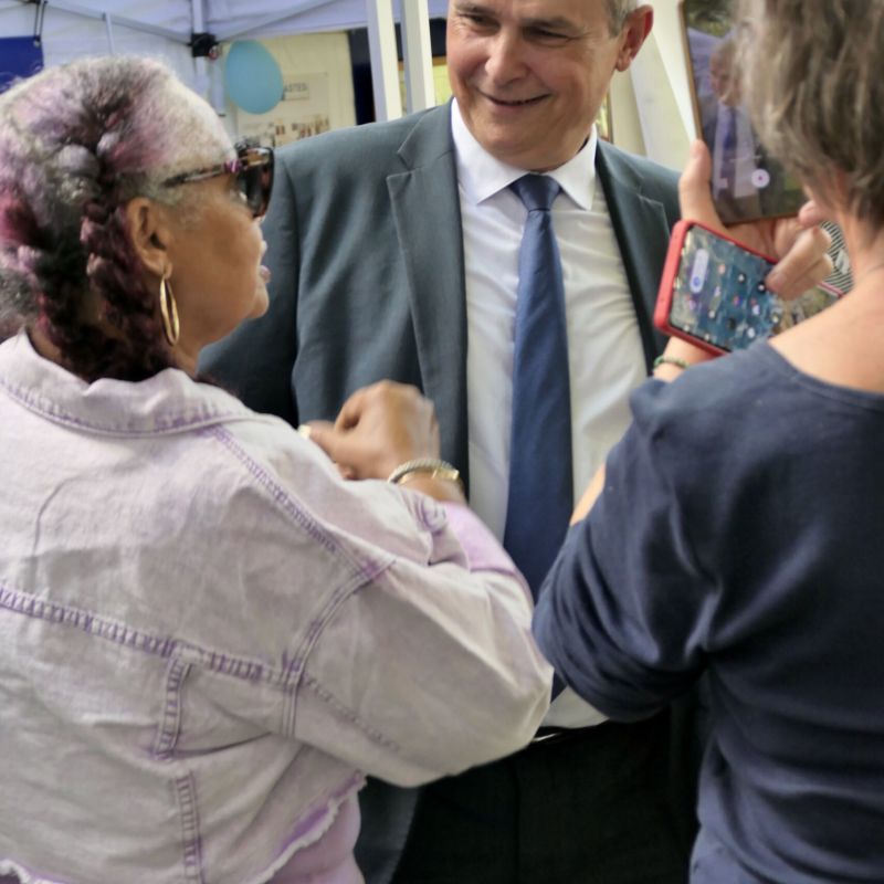 Pierre Fond votre maire sortant se représente aux élections municipales de SARTROUVILLE le 15 et 22 mars 2026